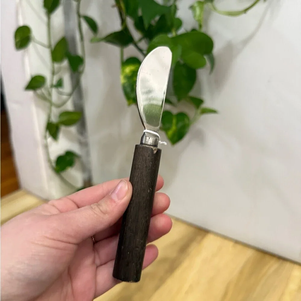Silver and Brown Spreader Knife